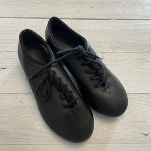 So‎ Danca girls black tap shoes 10.5